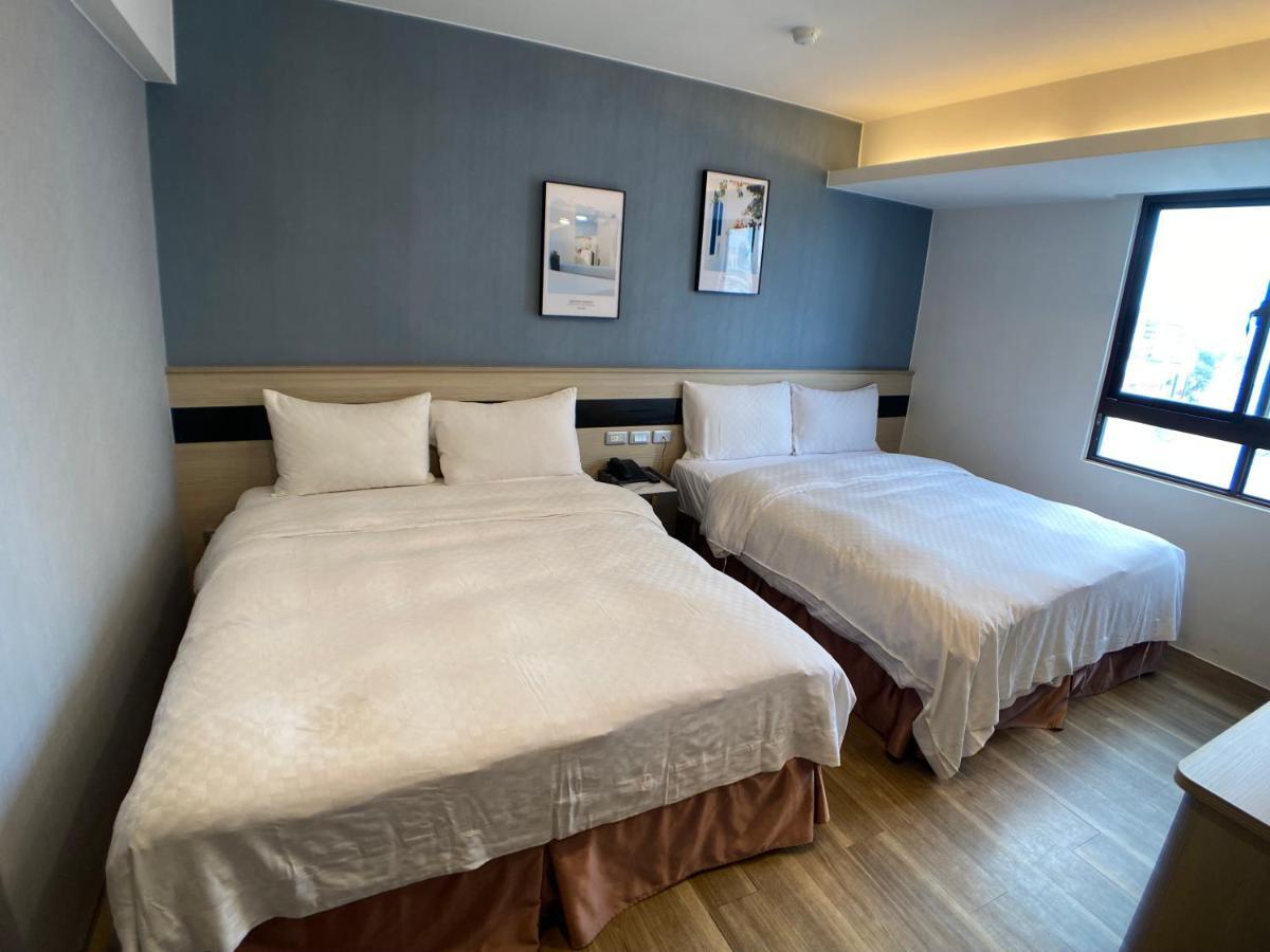 Taichung Saint Hotel Bagian luar foto