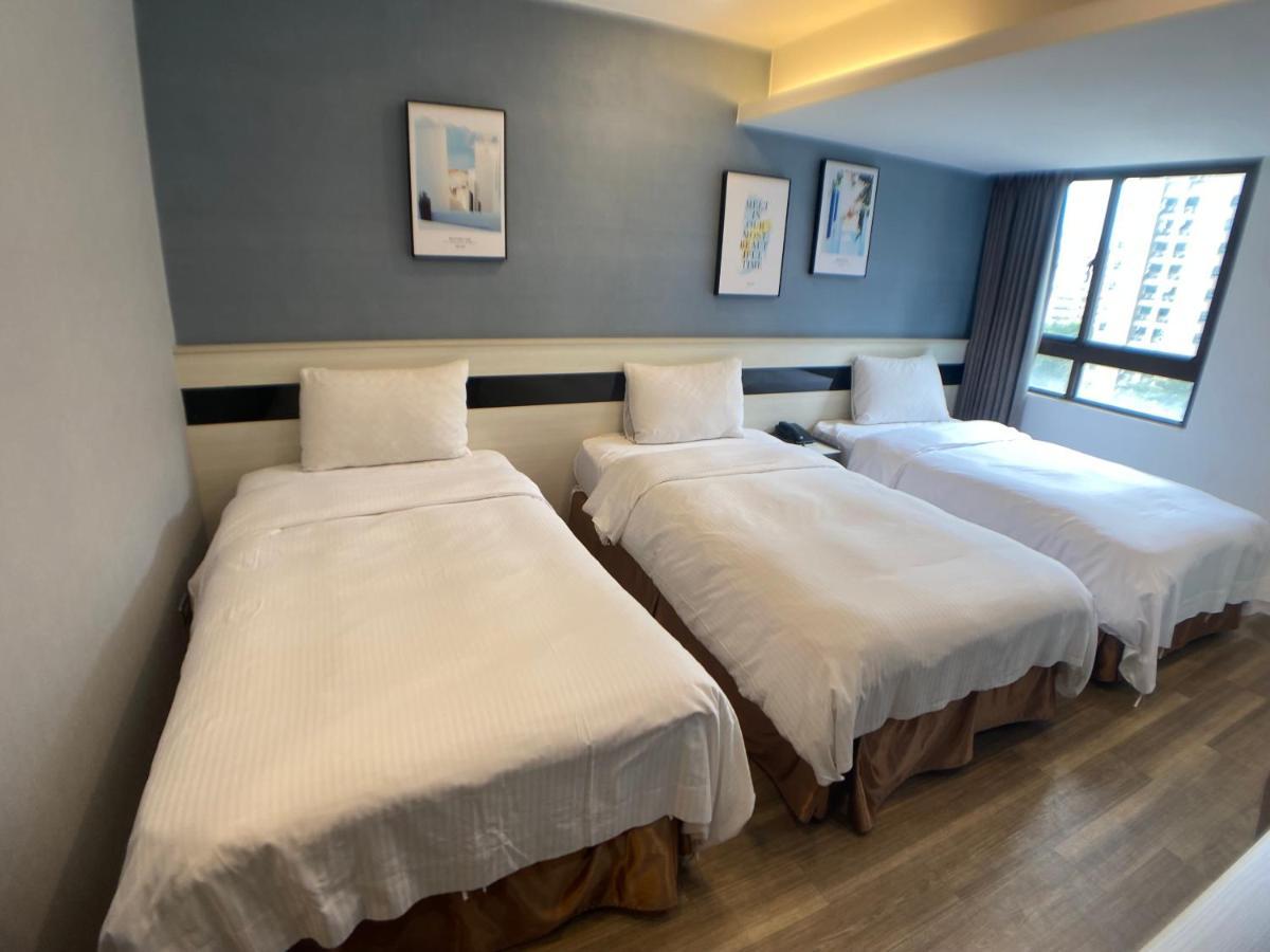Taichung Saint Hotel Bagian luar foto