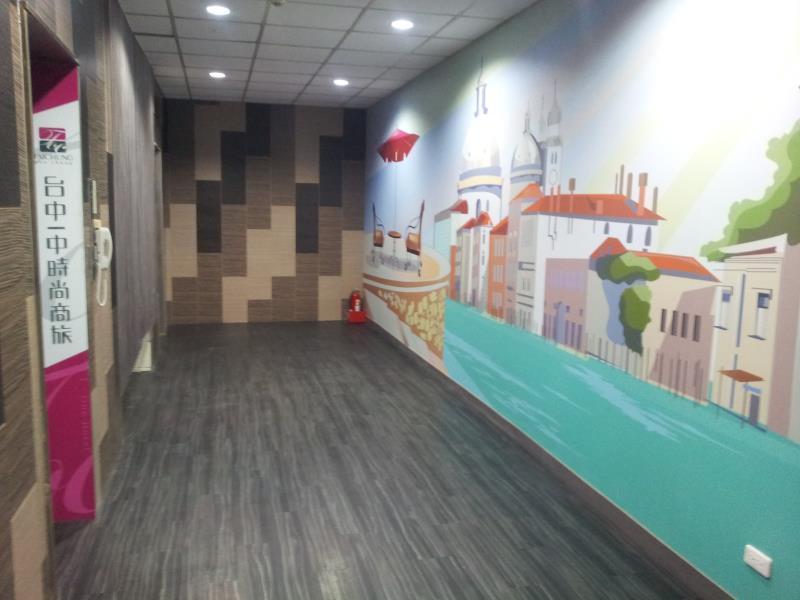 Taichung Saint Hotel Bagian luar foto