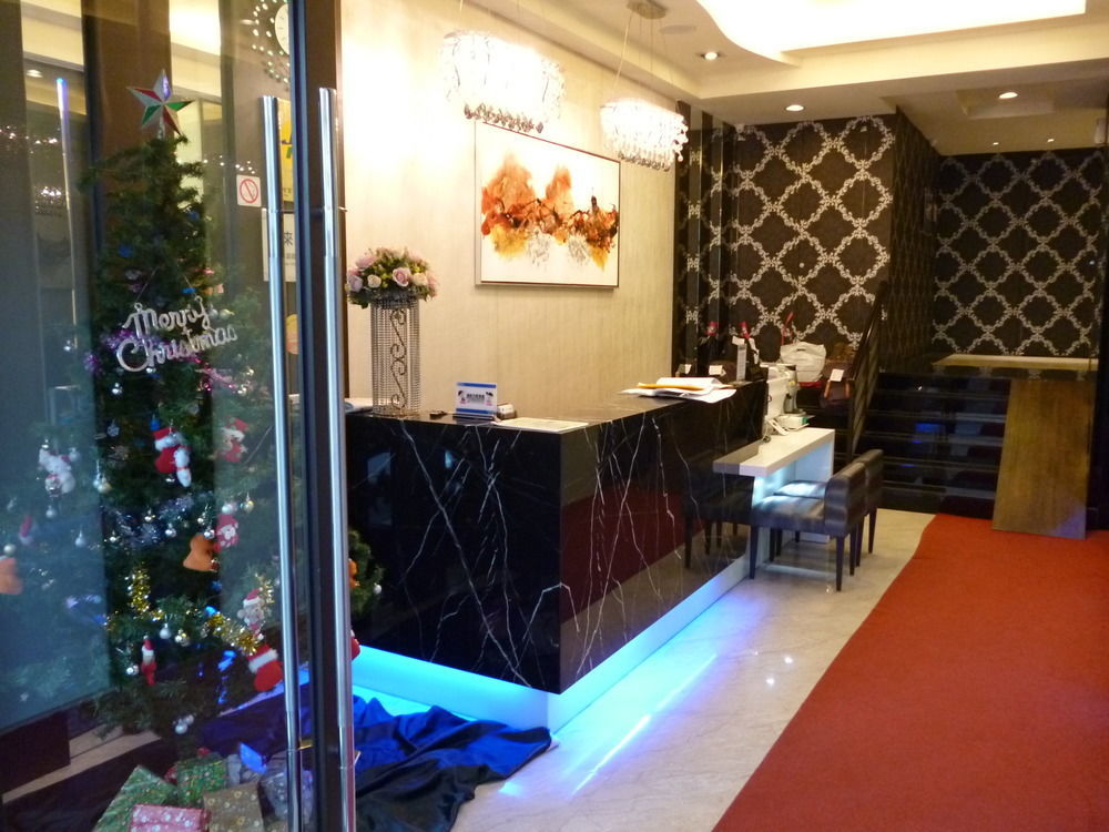 Taichung Saint Hotel Bagian luar foto