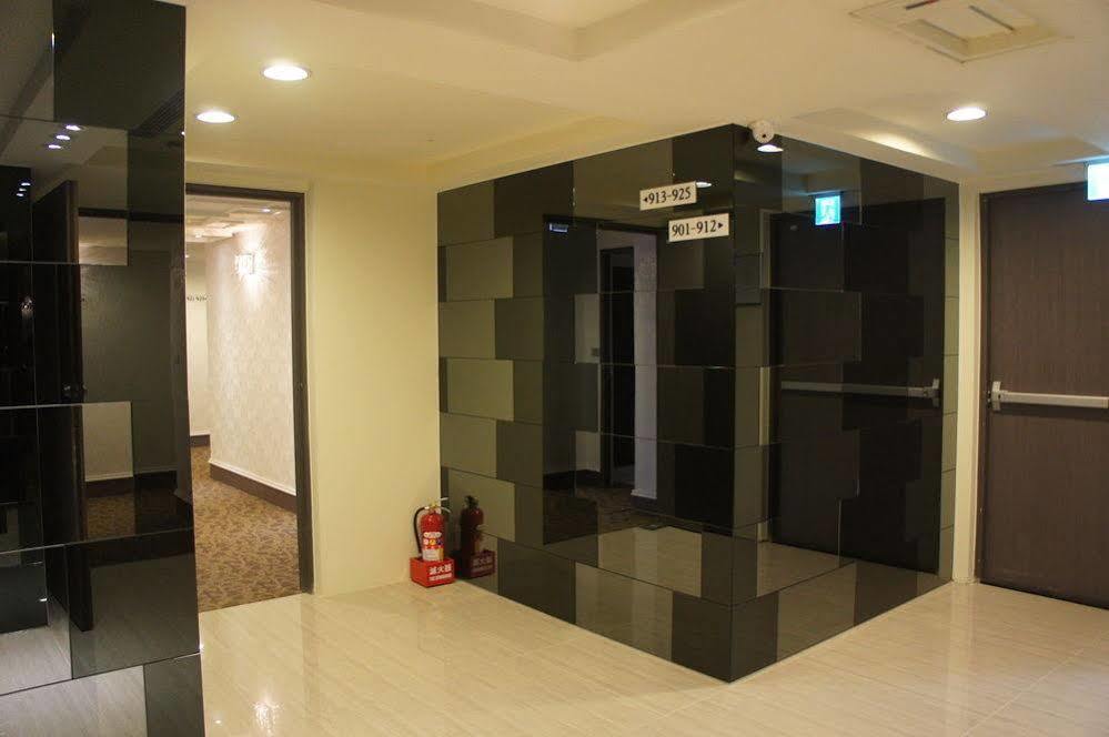 Taichung Saint Hotel Bagian luar foto