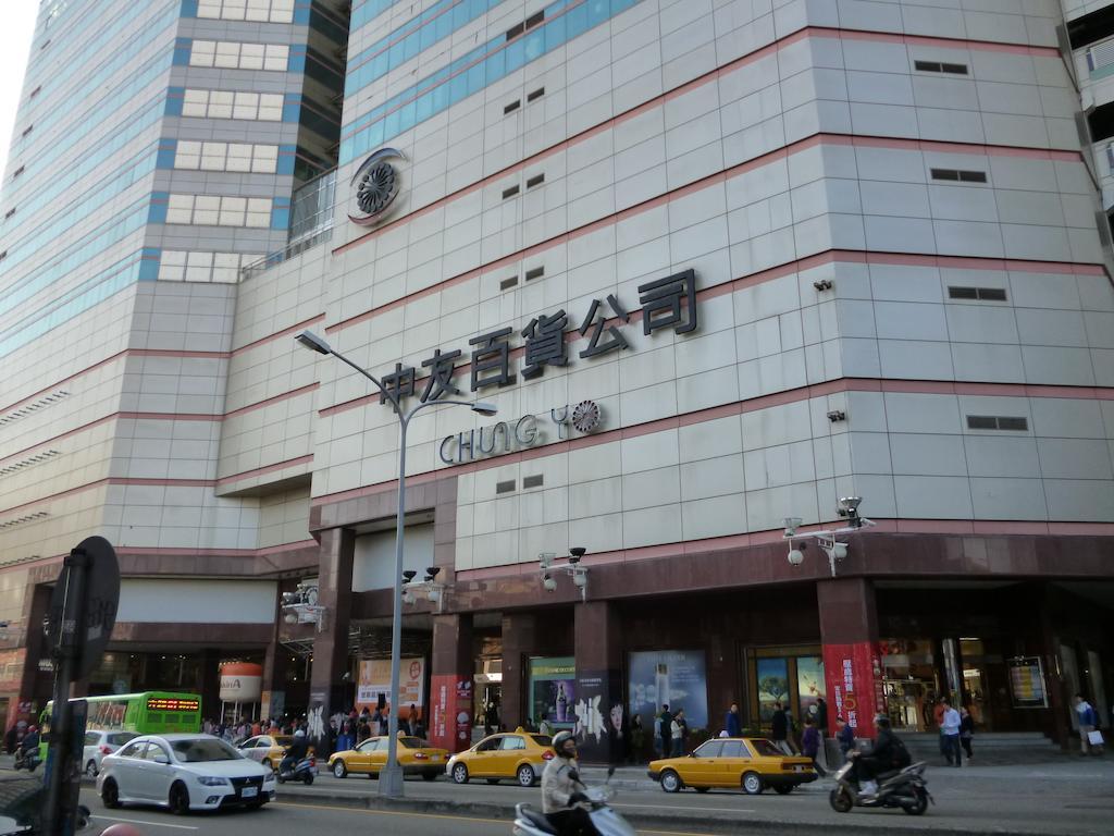 Taichung Saint Hotel Bagian luar foto